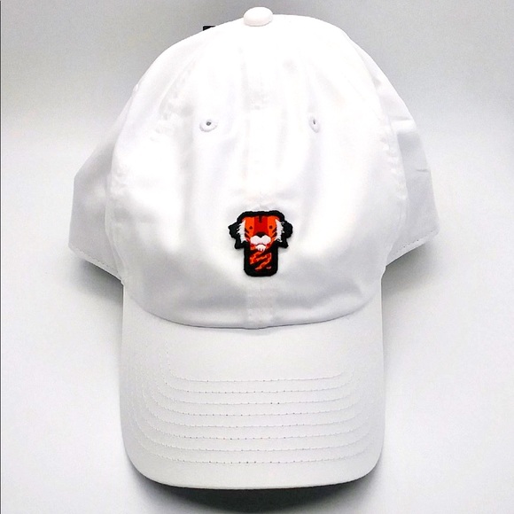 NWT Nike Tiger Wood Strapback BQ1309-100 Unisex